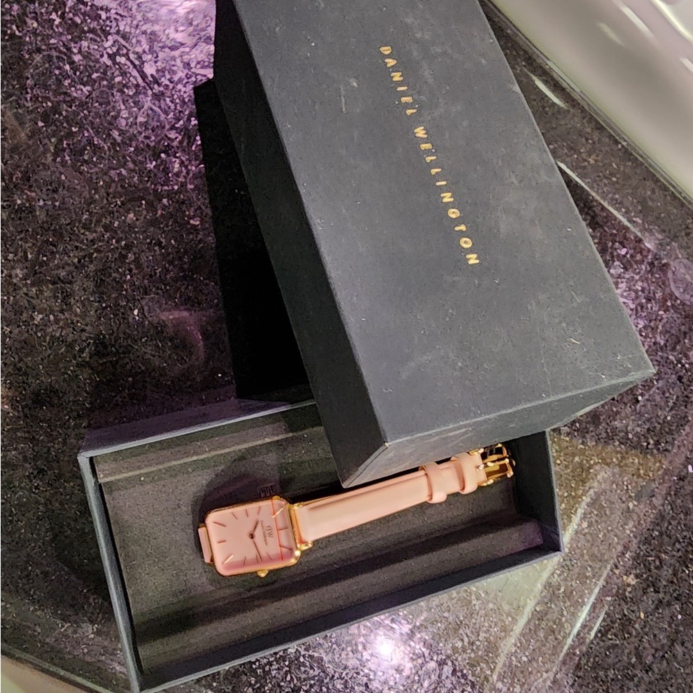 Daniel Wellington Pink and Gold Women's Watch